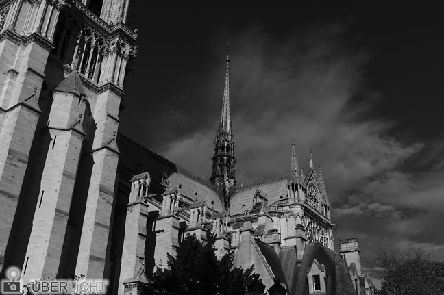 Leica M Monchrom Notre Dame (Orange-Filter) ISO320